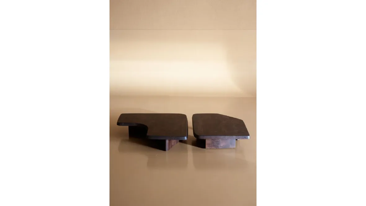 Tavolino Aegates in massello di Radica di Baxter