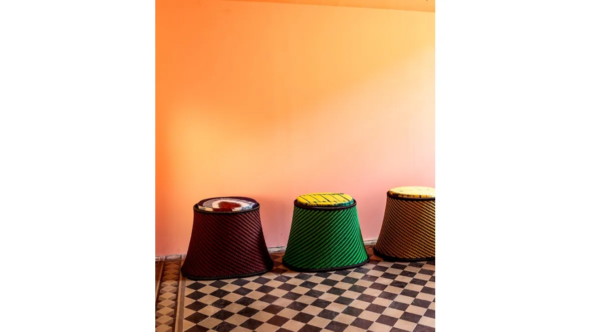 Pouf Baobab realizzato intrecciando il filato utilizzato per le reti da pesca di Moroso