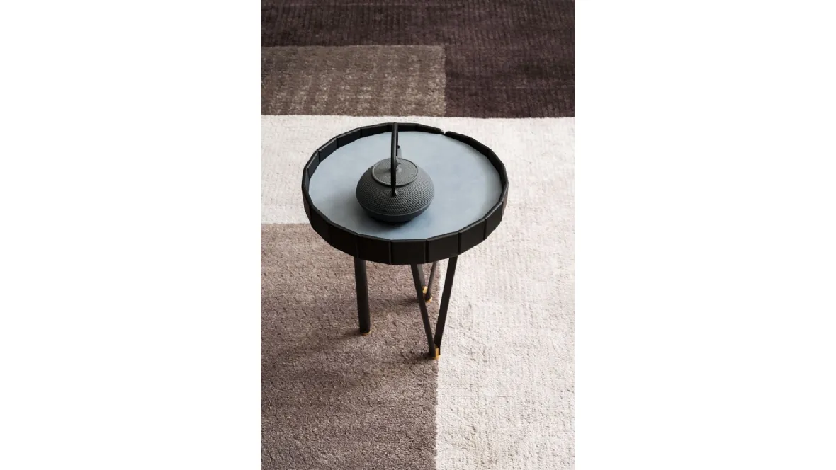 Tavolino Ninfea in pelle e legno di Baxter