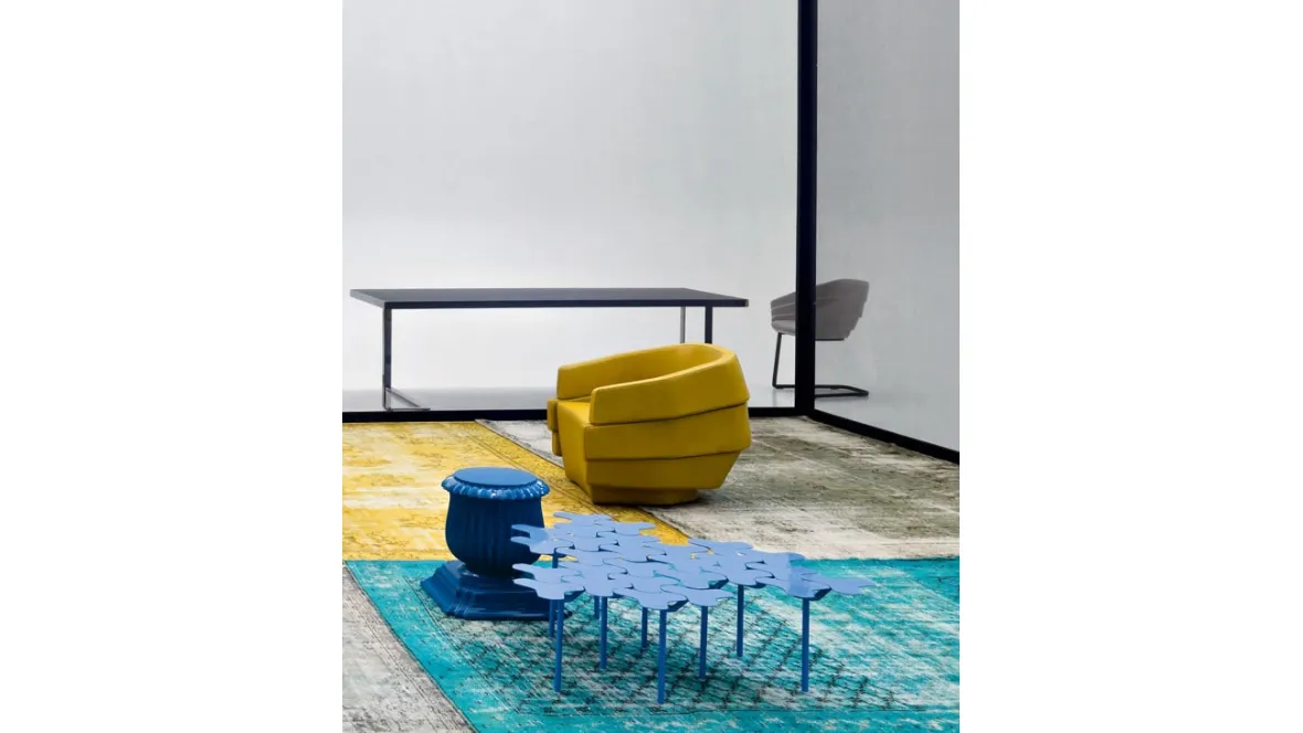 Tavolino di design in lamiera di acciaio Nanook di Moroso