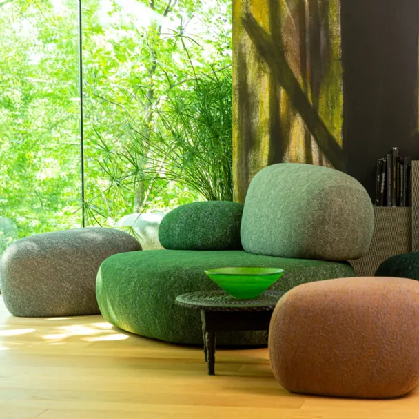 Pouf in tessuto a forma di pietra Pebble Rubble di Moroso