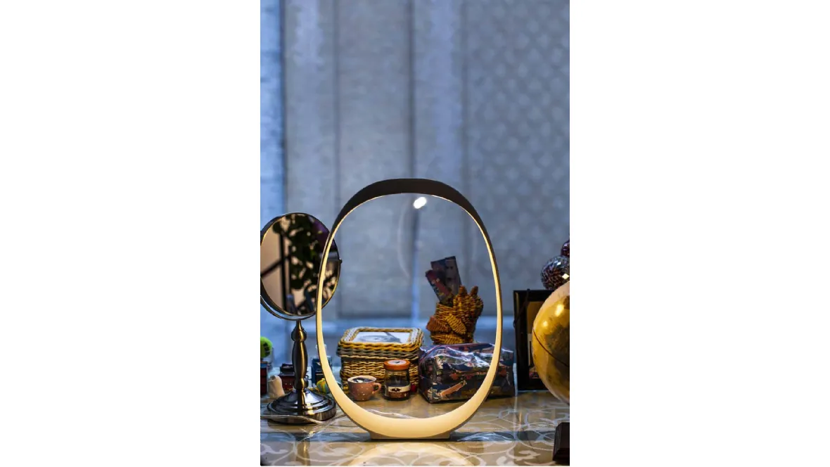 Lampada da tavolo Anisha di Foscarini