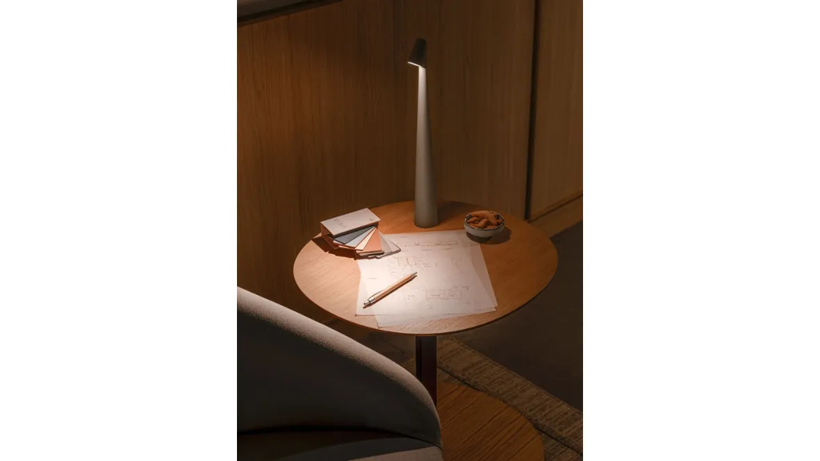 Lampada da tavolo Africa di Vibia