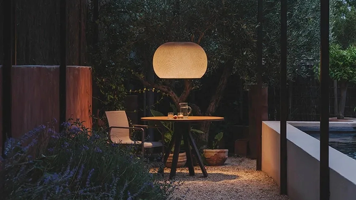 Lampada da esterno Closer di Vibia