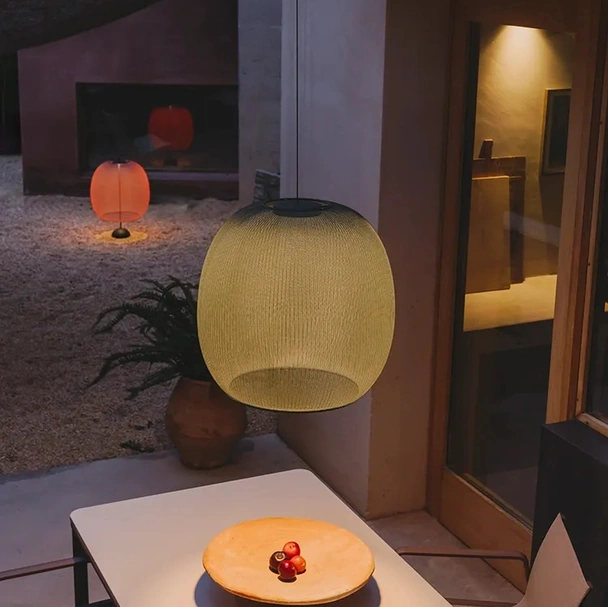 Lampada da esterno Closer di Vibia