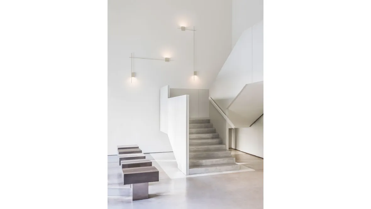 Lampada da parete Structural di Vibia