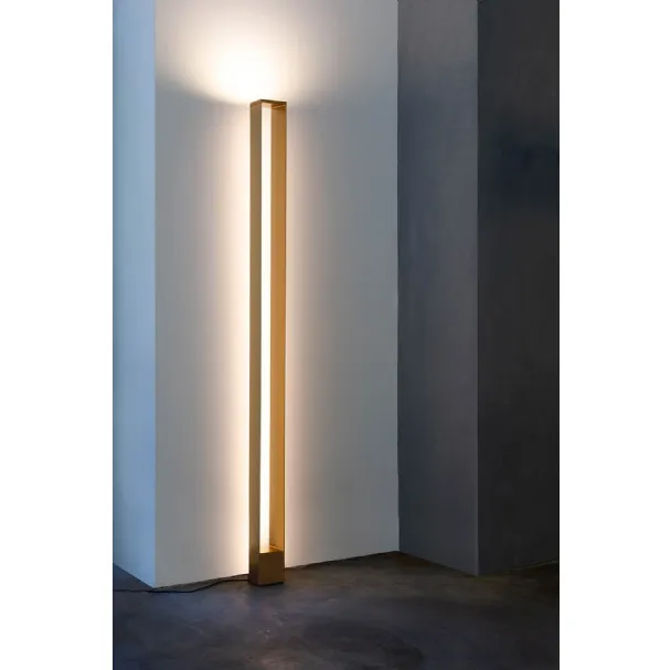Lampada da terra in alluminio Tru Floor di Nemo