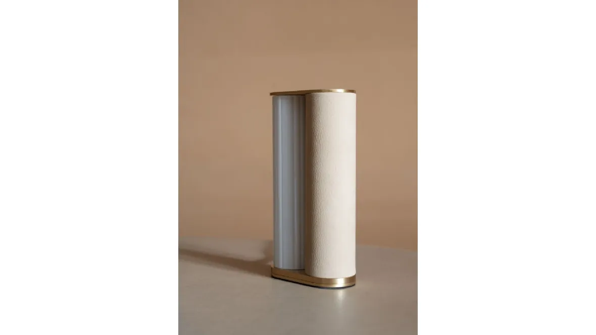 Lampada da tavolo Wave in metallo, pelle e vetro di Baxter