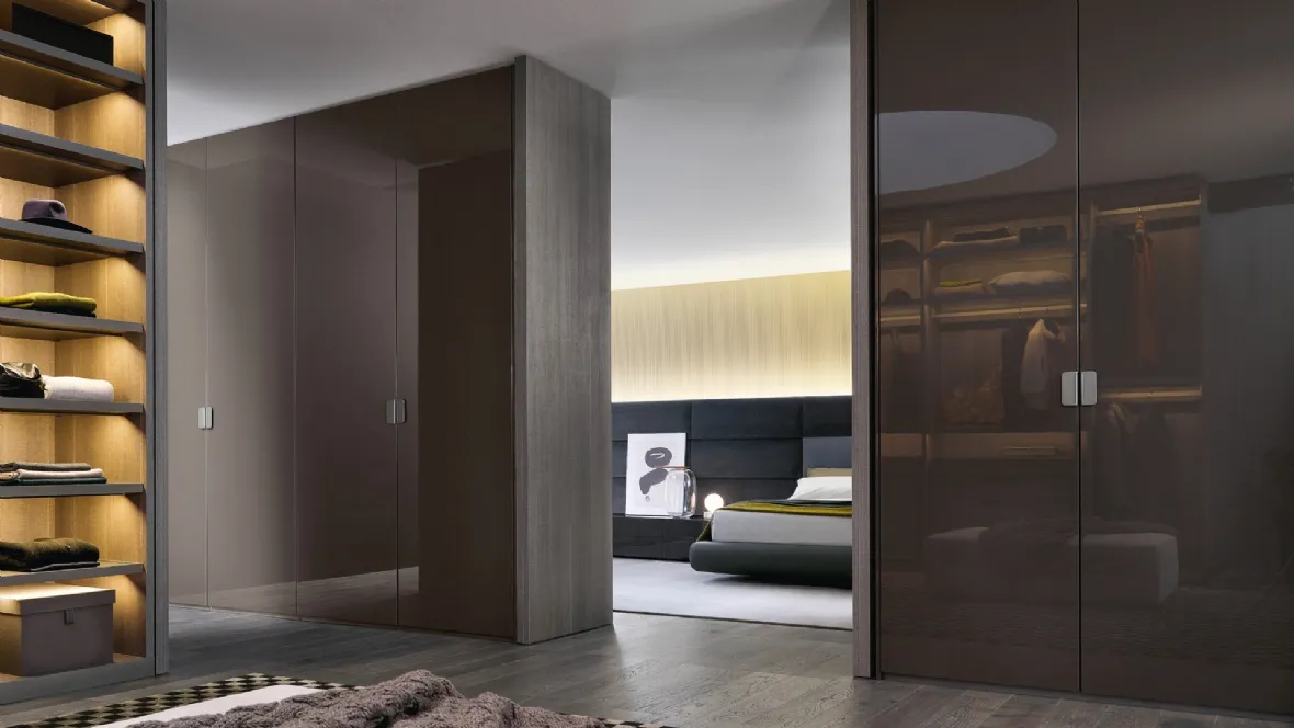 Armadio con ante battenti Senzafine New Entry moka di Poliform