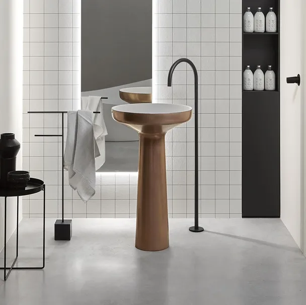 Lavabo a colonna Ago85 di Antoniolupi