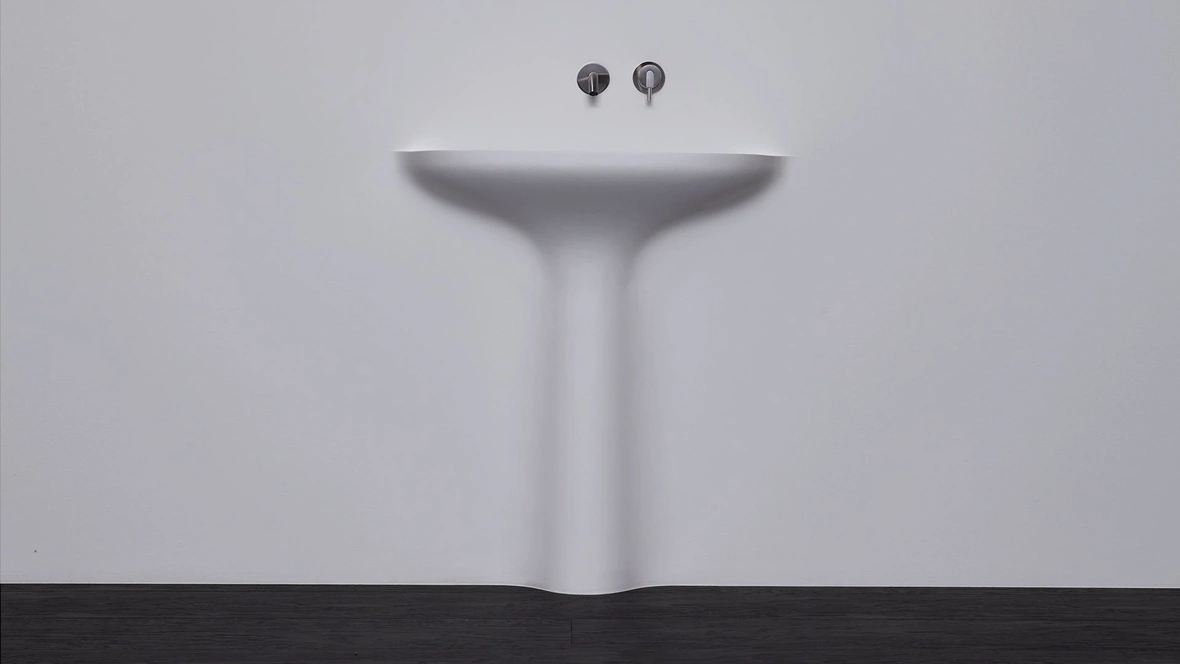 Lavabo in resina Corian incassato nel muro Calice di Antoniolupi