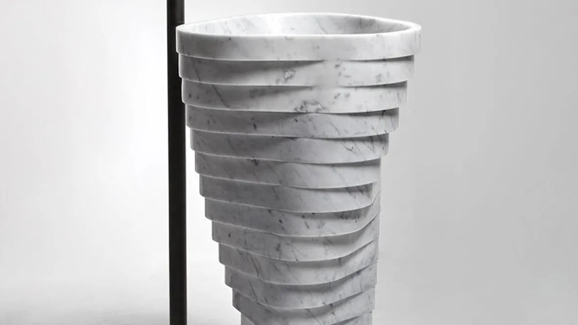 Lavabo di design in marmo Vortice di Antoniolupi