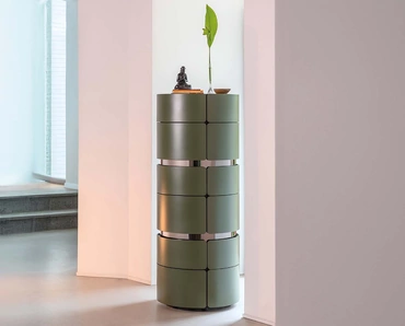 Cassettiera Toshi rivestita in pelle di Flou