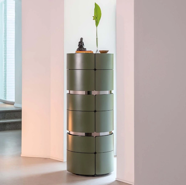 Cassettiera Toshi rivestita in pelle di Flou