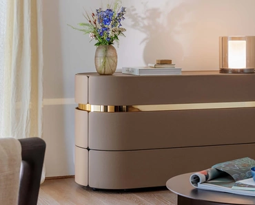 Comò Toshi rivestito in pelle di Flou