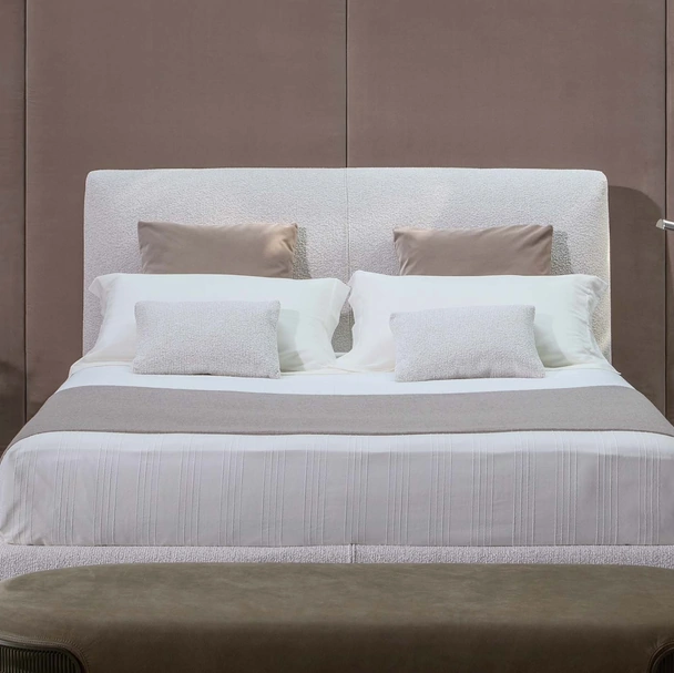 Comodino Toshi rivestito in pelle di Flou