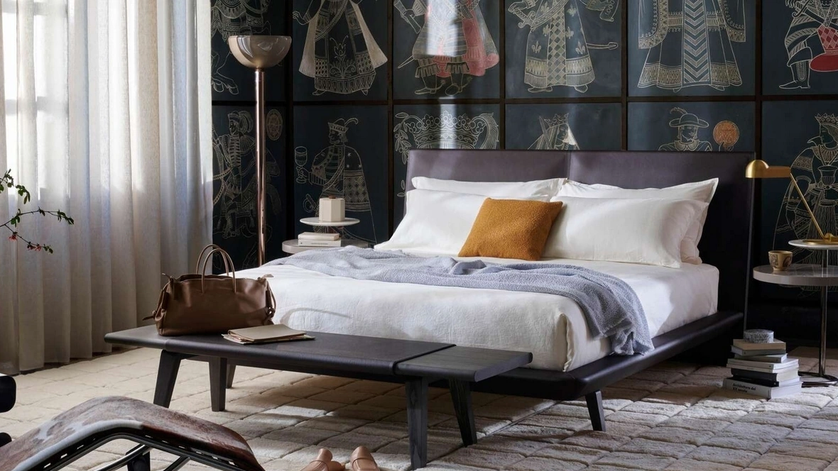 Lettoin pelle Acute di Cassina