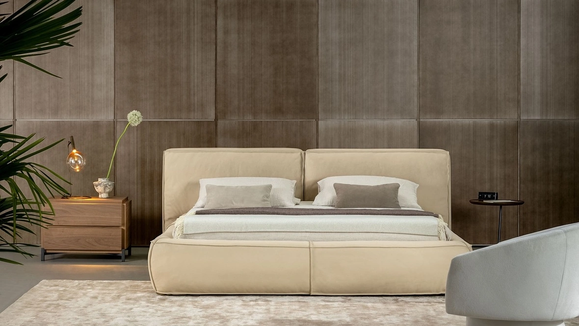 Letto Fluff in pelle di Bonaldo