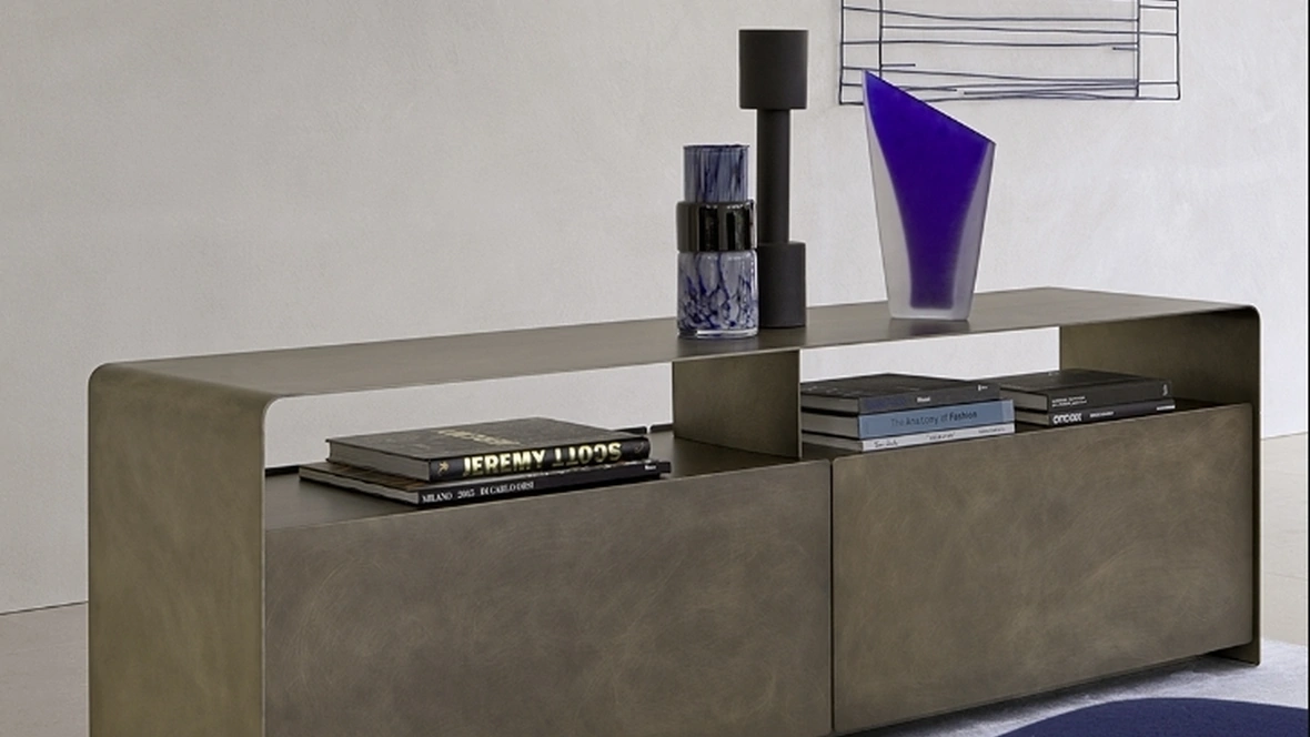 Madia Foglio in finitura Oxide di Flou