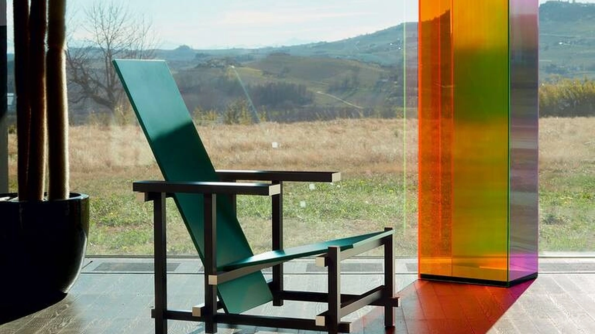 Poltrona di design Black Red and Blue di Cassina