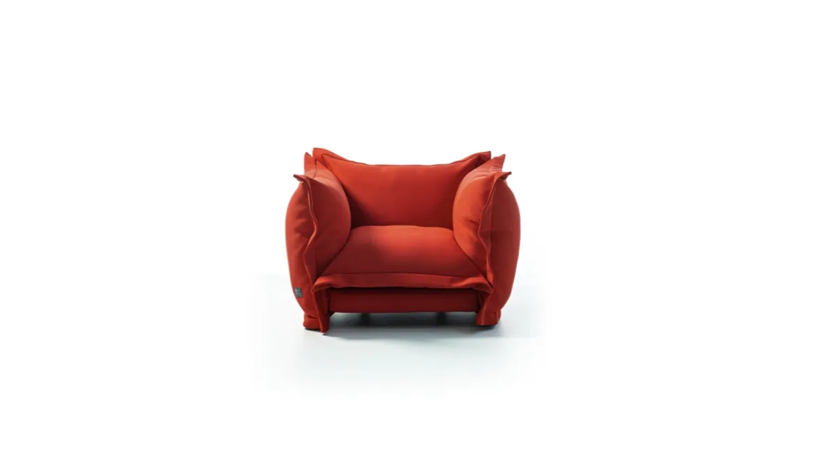 Poltrona in tessuto imbottito High Cloud di Moroso