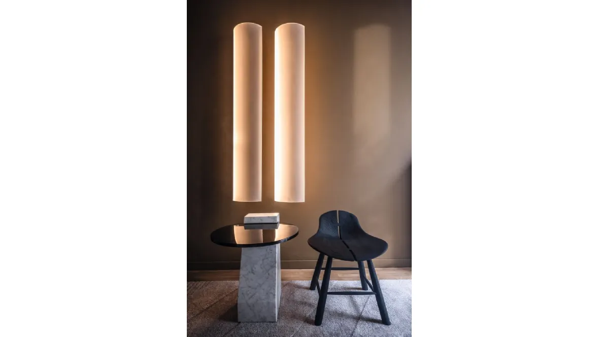 Poltroncina in legno massello Himba di Baxter