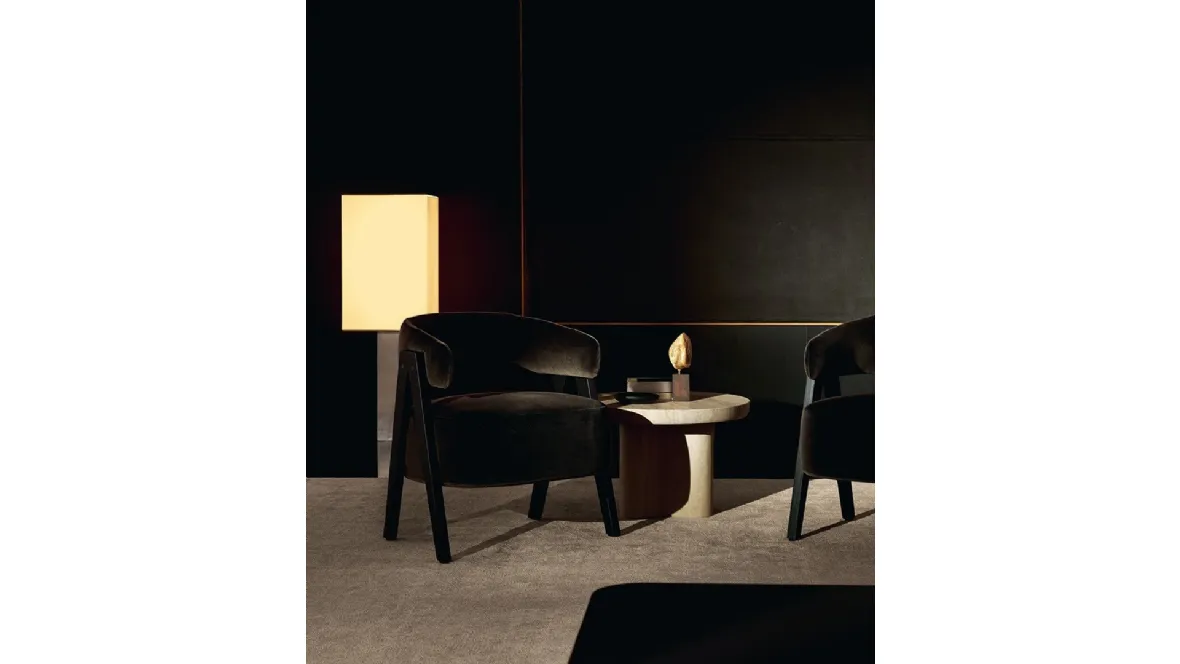 Poltroncina in velluto Loai di Poliform