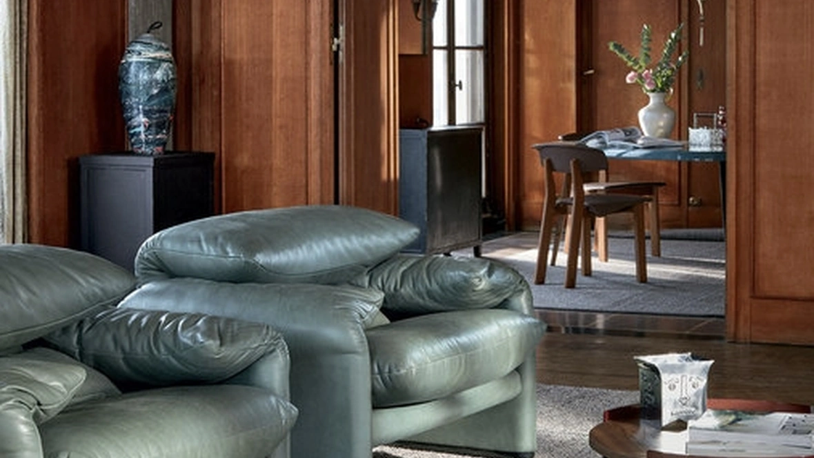 Poltrona di design in pelle Maralunga di Cassina