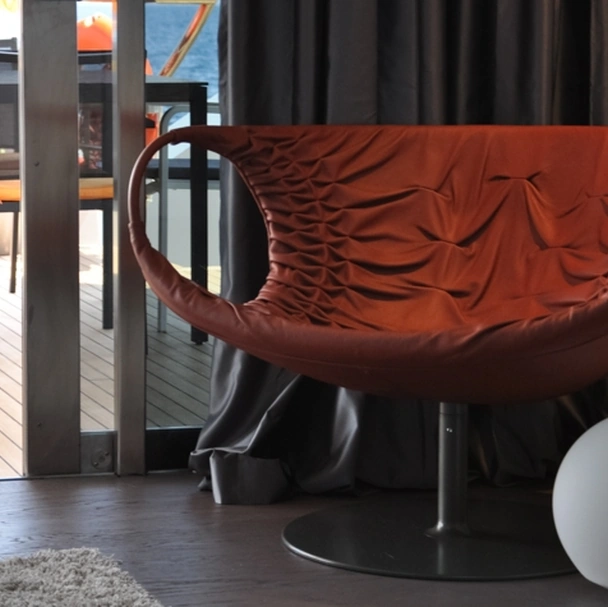 Poltrona in pelle Smock di Moroso