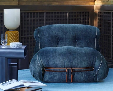 Poltrona di design in tessuto imbottito Soriana denim di Cassina