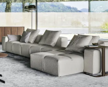 Divano Bonamour in tessuto con penisola di Bonaldo