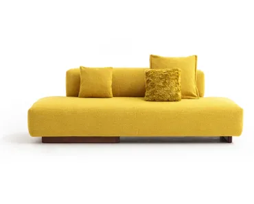 Divano lineare in tessuto Loveland di Moroso