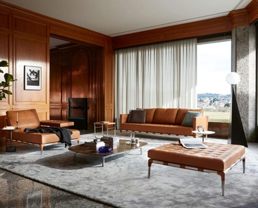 Divano lineare in pelle Privé di Cassina