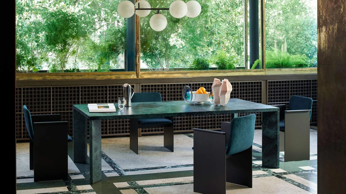 Sedia di design Flutz in tessuto con struttura in alluminio di Cassina