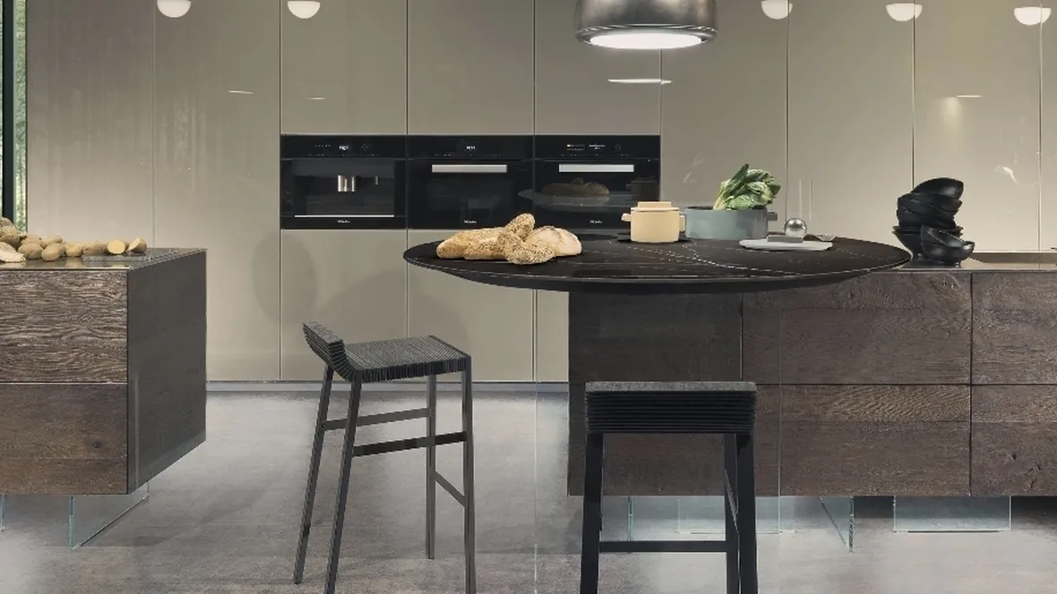 Sgabello di design in feltro Steps di Lago