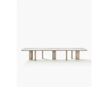 Tavolo Adrien con top in marmo di Poliform