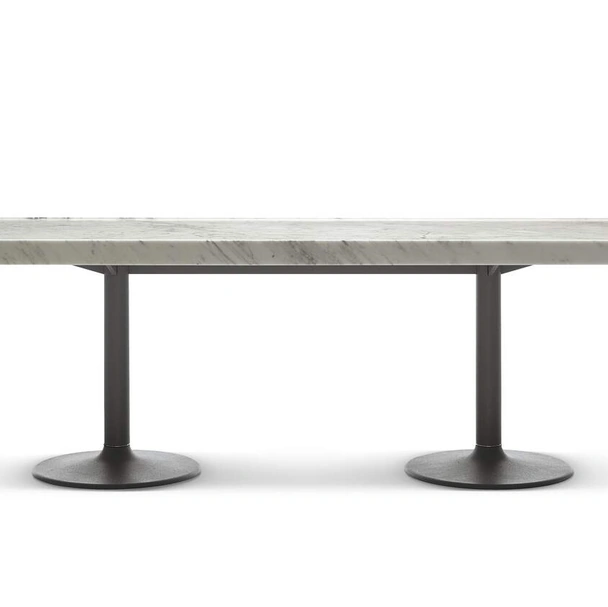 Tavolo Pied Corolle di Cassina