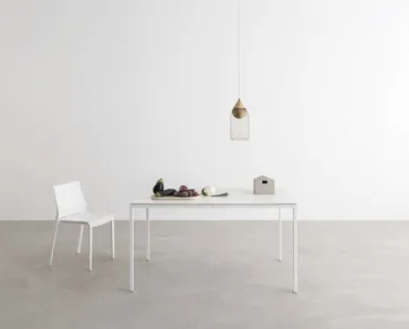 Tavolo Helsinki 30 Quadrato allungabile di Desalto
