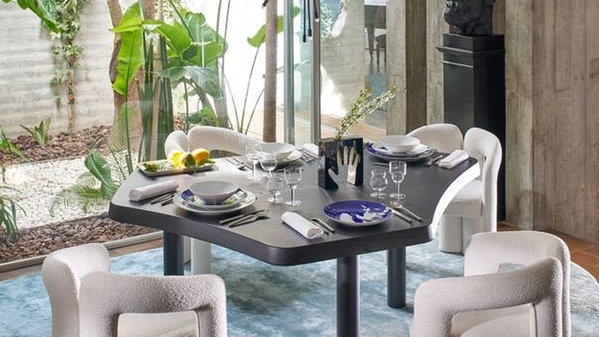 Tavolo irregolare Montparnasse di Cassina