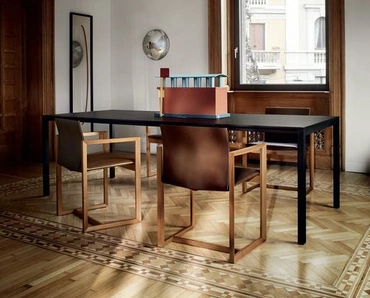 Tavolo allungabile Naan in legno di rovere tinto nero di Cassina