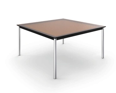 Tavolo Table en Tube con piano in vetro e base in acciaio cromato lucido di Cassina