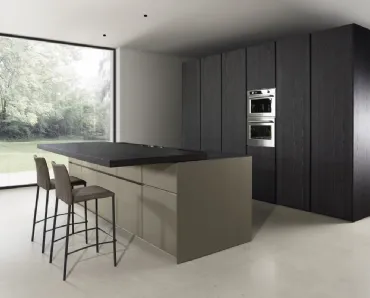 Cucina Design Giza in legno con isola di Maistri