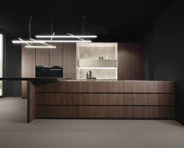Cucina Design con penisola Giza in legno di frassino di Maistri