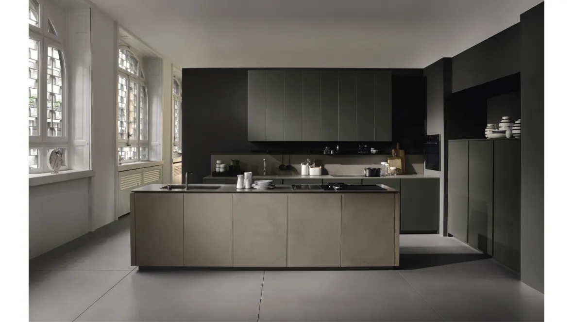 Cucina Design con isola Viva in laccato di Maistri